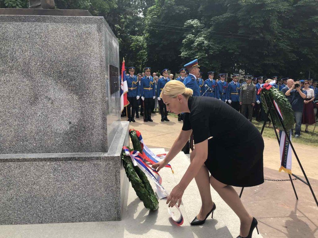 8-3-1024x768.jpg