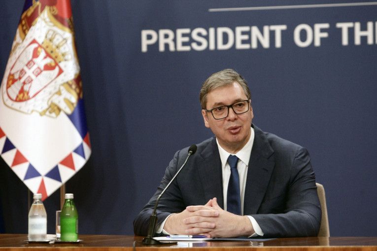 VUČIĆ RAZGOVARAO SA DIJANOM HRKOM I UGLJEŠOM MRDIĆEM: Predsednik pozvao na prekid štrajka glađu i ponudio sastanak u predsedništvu