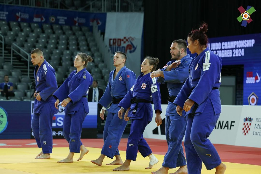 SRPSKA REPREZENTACIJA OSVAJA BRONZU NA EVROPSKOM PRVENSTVU: Jovana Čakarević i tim osvajaju istorijsku medalju!