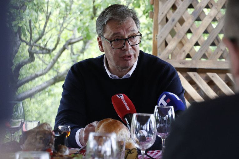 VUČIĆ NAJAVIO POBEDU NA IZBORIMA U KOSJERIĆU: Poručio da je ekonomski oporavak Srbije rezultat podrške naroda
