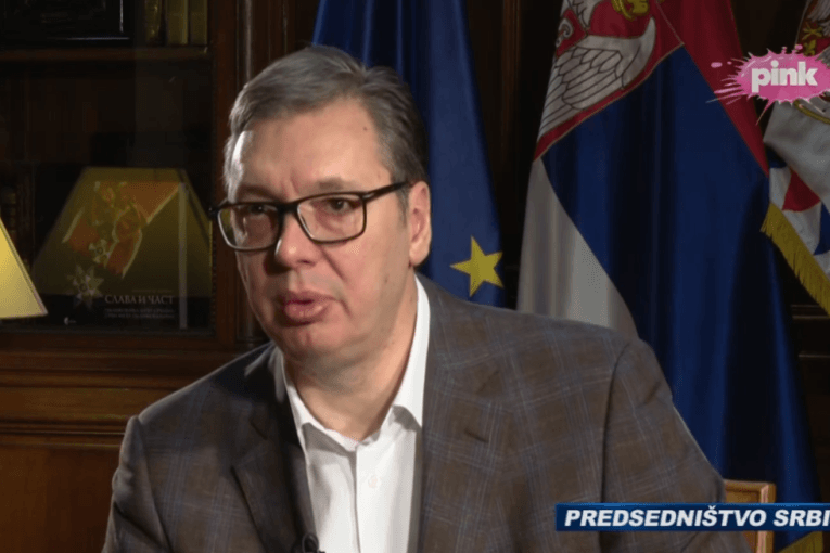 VUČIĆ PRED GRAĐANIMA O KLJUČNIM TEMAMA ZA SRBIJU: Predsednik o izborima, pravosuđu, ekonomiji, energentima i planovima za 2026. godinu
