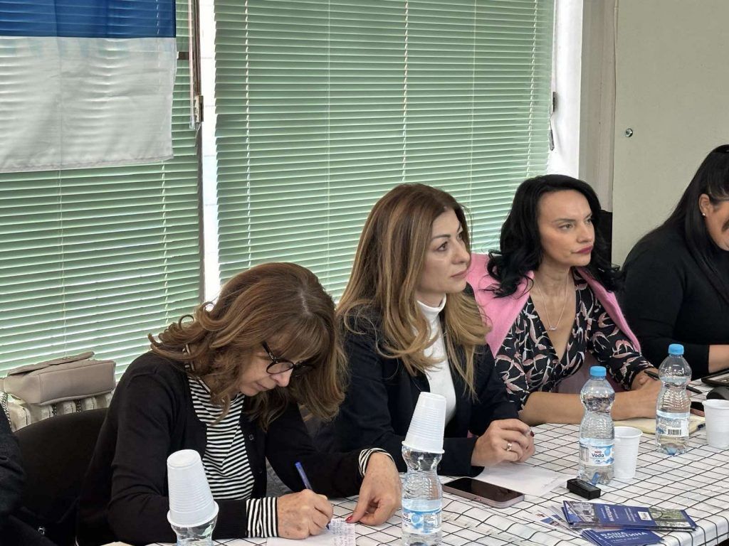 PREDSEDNICA VOŽDOVCA U DIJALOGU SA STANOVNICIMA MITROVOG BRDA: Kanalizacija, Infrastruktura i Čistoća Naselja u Fokusu