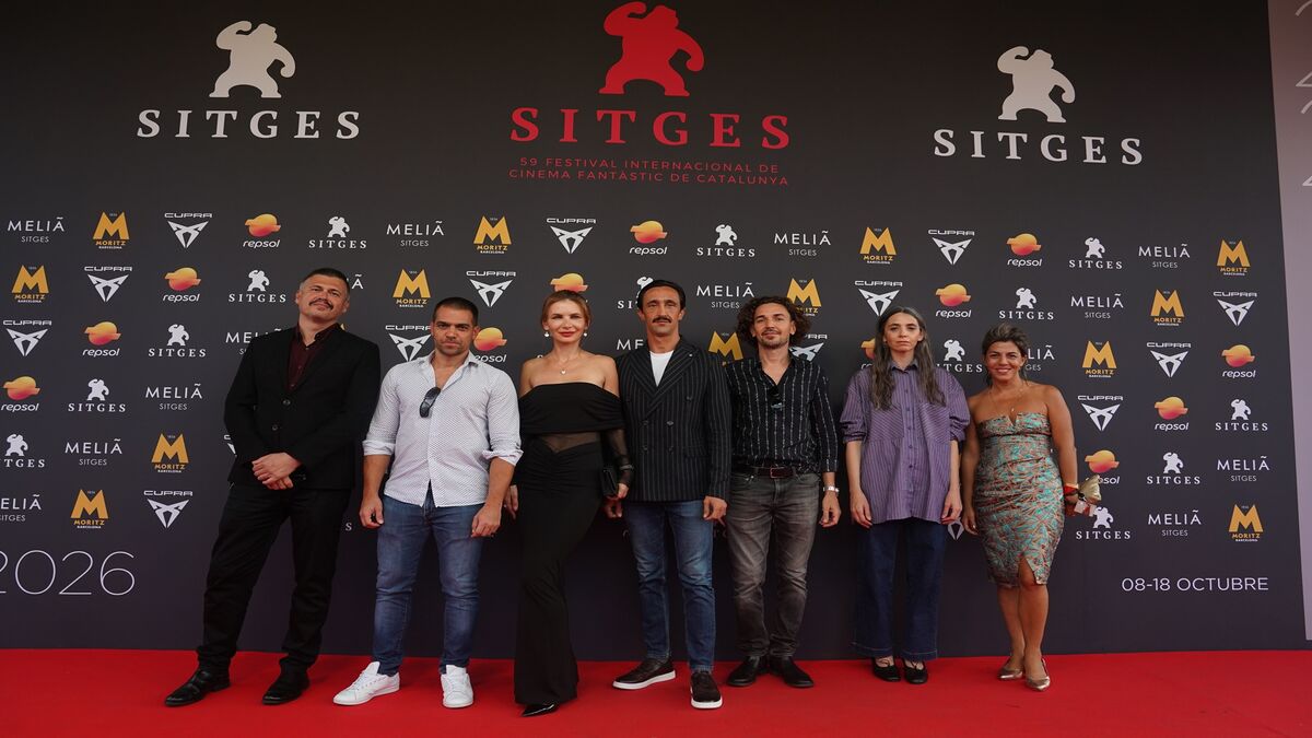 Ekipa filma Mraz na crvenom tepihu festivala u Sitgesu